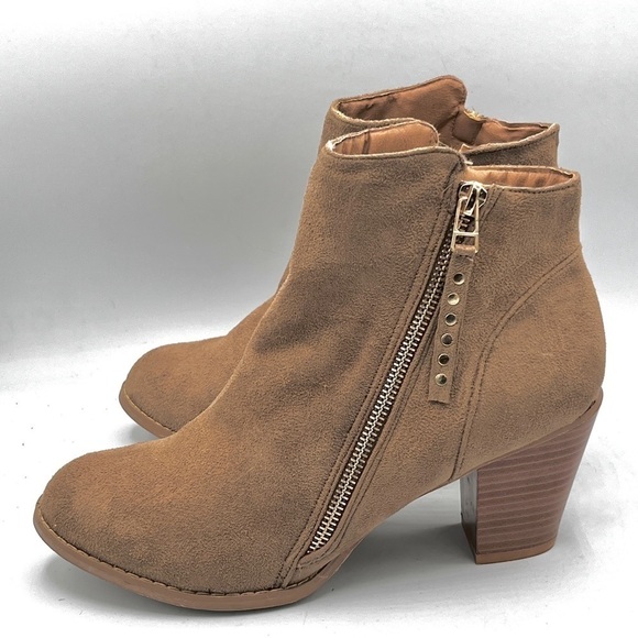 Charles Albert Ankle Bootie Size 9 Zide Zip Stack Heel Vegan Suede Tan Western - Picture 1 of 10